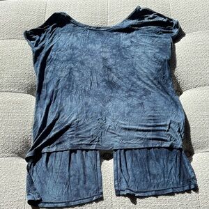 like new Zara blue tie-dye asymmetrical short front long back short sleeve